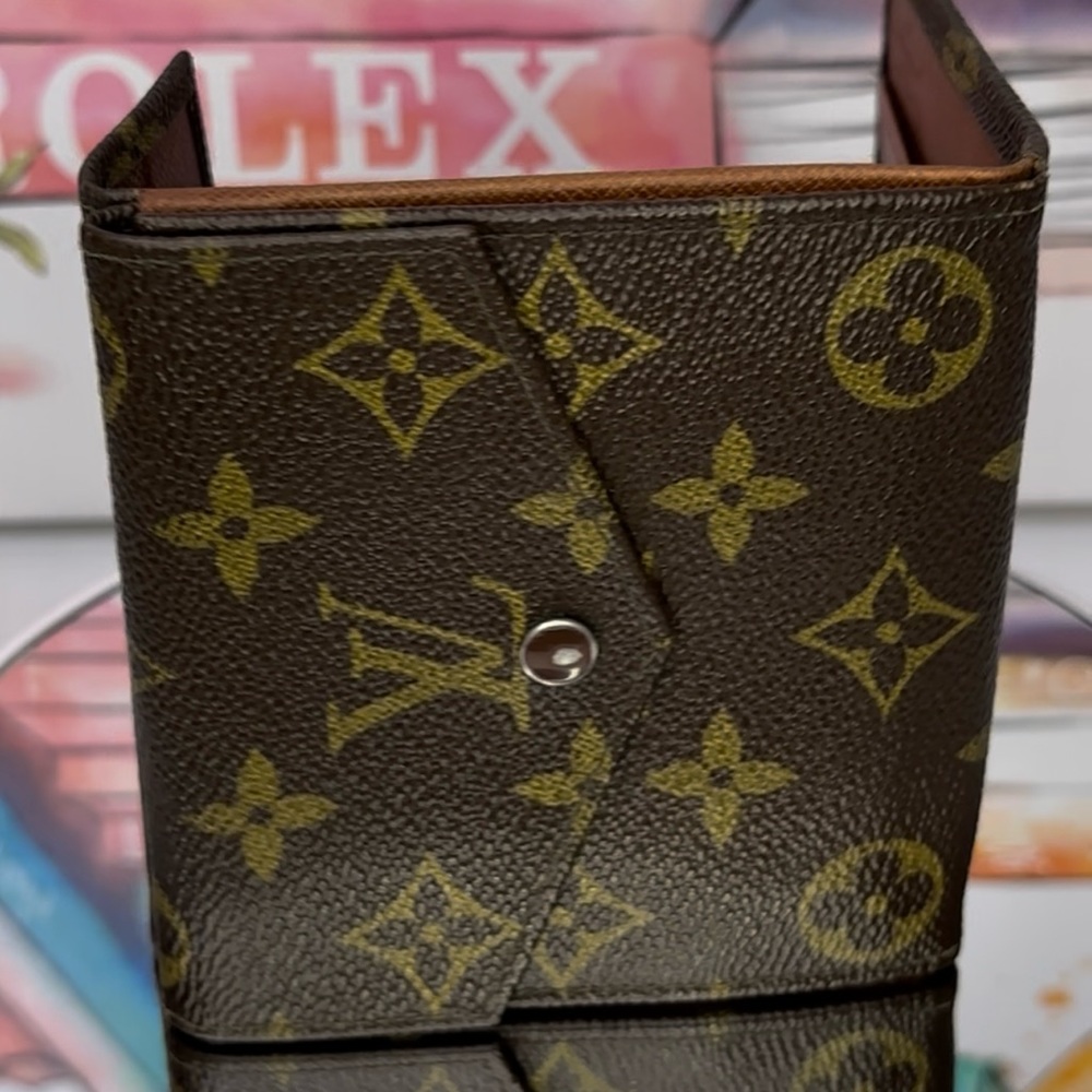 LOUIS VUITTON ELISE WALLET